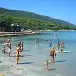 Manora One Bedroom Sućuraj