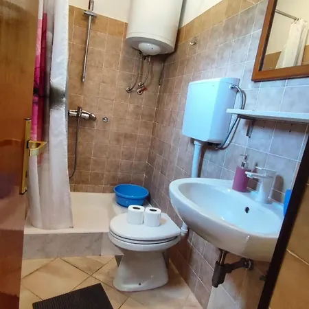 Manora One Bedroom Διαμέρισμα Sućuraj