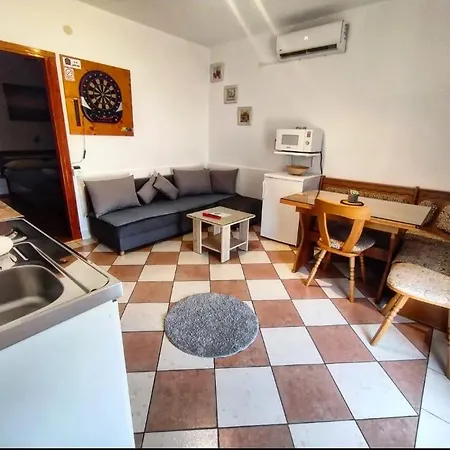 Manora One Bedroom Sućuraj