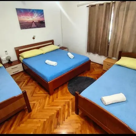 Manora One Bedroom Sućuraj