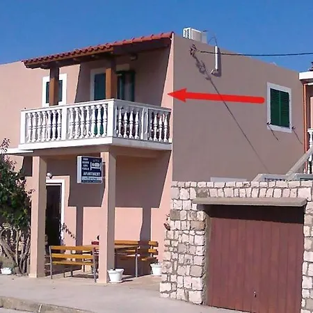 Manora One Bedroom Sućuraj