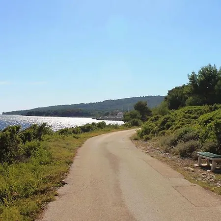 Manora One Bedroom Sućuraj