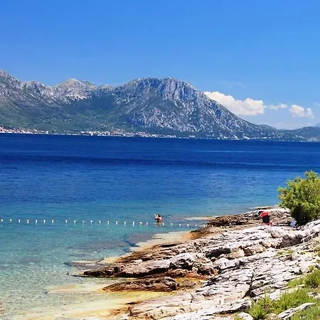 Manora One Bedroom Appartement Sućuraj